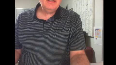 Snapshot of thickmelnik chatting on 02/21/25, 01:11 James online show from 02/21/25, 01:11