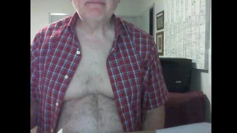 Snapshot of thickmelnik chatting on 02/22/25, 01:02 James online show from 02/22/25, 01:02