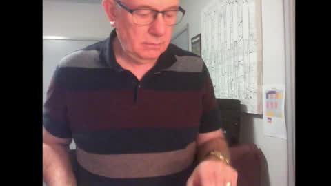 Snapshot of thickmelnik chatting on 03/11/25, 01:56 James online show from 03/11/25, 01:56