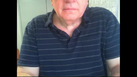 Snapshot of thickmelnik chatting on 09/26/25, 01:31 James online show from 09/26/25, 01:31