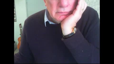 Snapshot of thickmelnik chatting on 10/01/25, 06:08 James online show from 10/01/25, 06:08