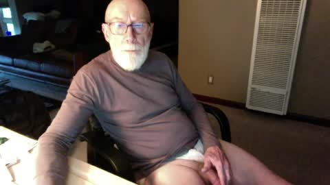 Snapshot of thickmorninwood chatting on 06/16/26, 01:36 thickmorninwood online show from 06/16/26, 01:36