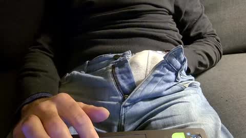 Snapshot of thickrum chatting on 01/07/25, 06:03 Thickru online show from 01/07/25, 06:03