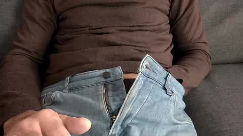 Snapshot of thickrum chatting on 01/16/25, 11:26 Thickru online show from 01/16/25, 11:26