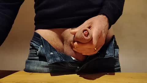 Snapshot of thickrum chatting on 03/05/25, 09:26 Thickru online show from 03/05/25, 09:26