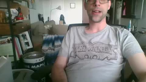 Snapshot of thickty chatting on 04/23/26, 10:34 thickty online show from 04/23/26, 10:34