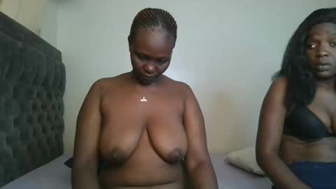 Snapshot of thicky_rue chatting on 05/19/26, 06:03 Rue online show from 05/19/26, 06:03