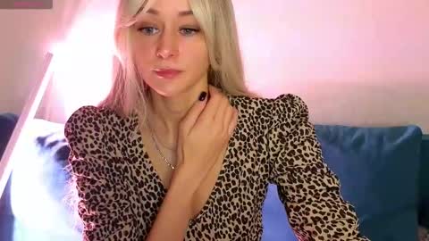 thief_of_hearts_ online show from 09/17/25, 11:23