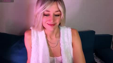 thief_of_hearts_ online show from 09/21/25, 02:02