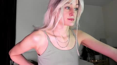 thief_of_hearts_ online show from 12/20/25, 02:29