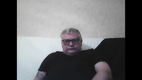 Snapshot of thierrysymp chatting on 12/17/24, 05:47 Thierrysymp online show from 12/17/24, 05:47