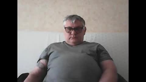 Snapshot of thierrysymp chatting on 01/19/25, 09:55 Thierrysymp online show from 01/19/25, 09:55