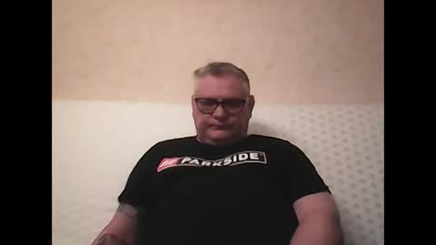 Snapshot of thierrysymp chatting on 02/18/25, 06:04 Thierrysymp online show from 02/18/25, 06:04