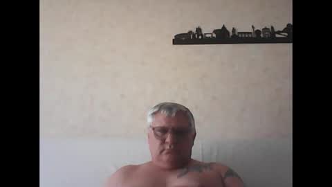 Snapshot of thierrysymp chatting on 09/11/25, 03:56 Thierrysymp online show from 09/11/25, 03:56