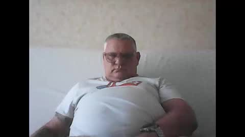 Snapshot of thierrysymp chatting on 10/09/25, 03:54 Thierrysymp online show from 10/09/25, 03:54