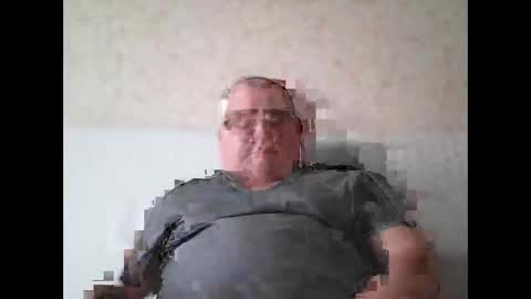 Snapshot of thierrysymp chatting on 10/22/25, 03:45 Thierrysymp online show from 10/22/25, 03:45