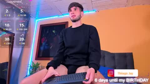 Snapshot of thiiago_tay chatting on 12/19/24, 03:41 Thiiago online show from 12/19/24, 03:41