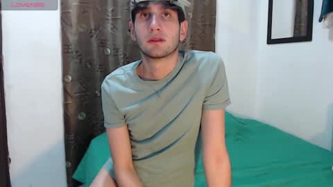 Snapshot of thiiago_tay chatting on 09/13/25, 05:07 Thiiago online show from 09/13/25, 05:07