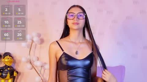 Eva  online show from 04/16/26, 01:56