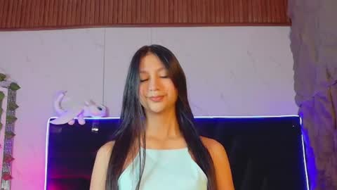Eva  online show from 06/13/26, 06:50