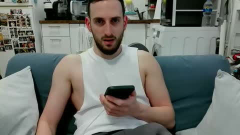 Snapshot of thinboy2 chatting on 01/09/26, 02:31 Thinboy2 online show from 01/09/26, 02:31