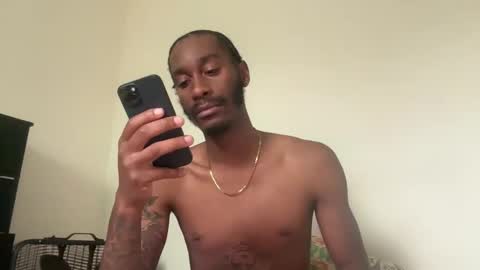 Snapshot of thirdlegkenny chatting on 12/04/25, 02:37 thirdlegkenny online show from 12/04/25, 02:37