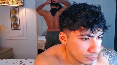 Snapshot of thirstmen_ chatting on 12/19/25, 01:29 MICHAEL AND CRISS online show from 12/19/25, 01:29