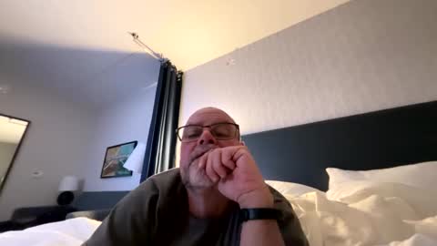 Snapshot of thisguy374 chatting on 02/24/26, 11:14 thisguy374 online show from 02/24/26, 11:14