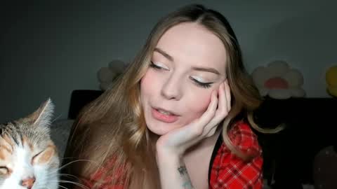 Snapshot of thisisamelia chatting on 12/29/24, 03:57 Amelia  shows on mondays fridays and sundays  if anything changes im giving updates on my fansly  online show from 12/29/24, 03:57