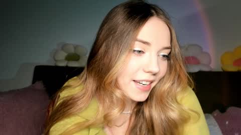 Snapshot of thisisamelia chatting on 01/12/25, 02:52 Amelia  shows on mondays fridays and sundays  if anything changes im giving updates on my fansly  online show from 01/12/25, 02:52
