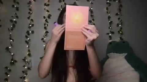 thistlefernsby online show from 11/17/25, 04:18