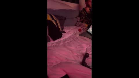 Snapshot of thixxdutchbamboo chatting on 02/27/26, 03:17 thixxdutchbamboo online show from 02/27/26, 03:17