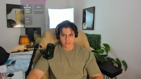 Snapshot of thom_ohtani chatting on 04/03/26, 01:36 thom_ohtani online show from 04/03/26, 01:36