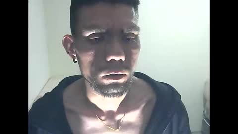 Snapshot of thomas2wood chatting on 05/25/26, 11:55 Thomas2Wood online show from 05/25/26, 11:55