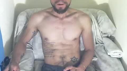 Snapshot of thomas2wood chatting on 06/14/26, 02:24 Thomas2Wood online show from 06/14/26, 02:24
