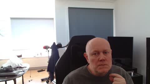 thomas315627 online show from 04/29/26, 01:15