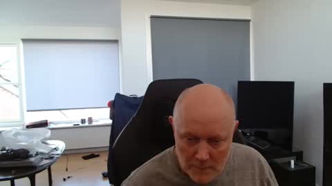 thomas315627 online show from 05/02/26, 09:14