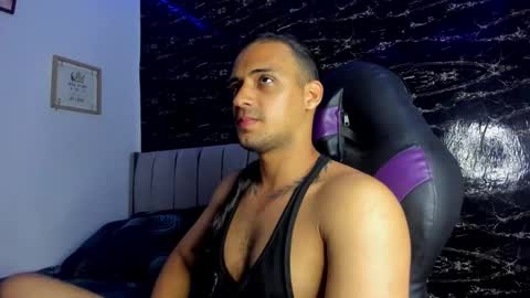 Snapshot of thomas__wayne chatting on 02/28/26, 12:00 Thomas online show from 02/28/26, 12:00