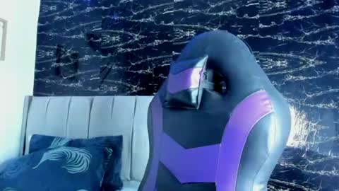 Thomas online show from 06/21/26, 06:43