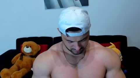 Thomas Brandon online show from 02/03/25, 02:14