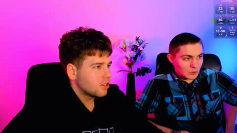 Snapshot of thomas_crow chatting on 12/15/25, 09:46 thomas_crow online show from 12/15/25, 09:46