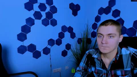 Snapshot of thomas_crow chatting on 03/05/26, 10:00 thomas_crow online show from 03/05/26, 10:00