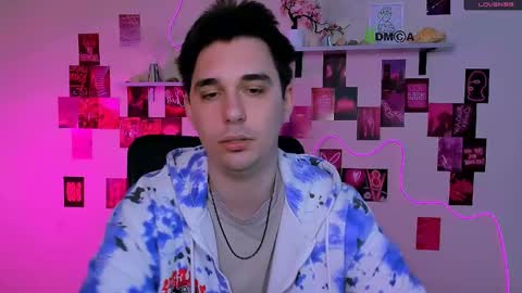 thomas_crow online show from 05/16/26, 08:44