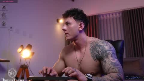 Thomas Falcon online show from 03/12/25, 05:24