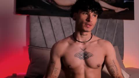 Snapshot of thomas_fit1 chatting on 12/20/25, 02:40 Thomas 3 JUST STAY AND BE MY LAST LOVE online show from 12/20/25, 02:40