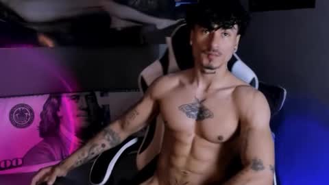 Snapshot of thomas_fit1 chatting on 03/27/26, 06:40 Thomas 3 JUST STAY AND BE MY LAST LOVE online show from 03/27/26, 06:40
