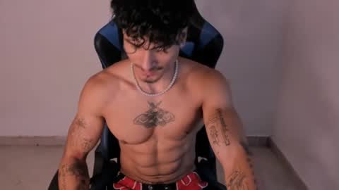 Snapshot of thomas_fit1 chatting on 06/25/26, 12:20 Thomas 3 JUST STAY AND BE MY LAST LOVE online show from 06/25/26, 12:20