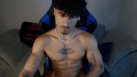 Snapshot of thomas_fit1 chatting on 07/10/26, 02:16 Thomas 3 JUST STAY AND BE MY LAST LOVE online show from 07/10/26, 02:16
