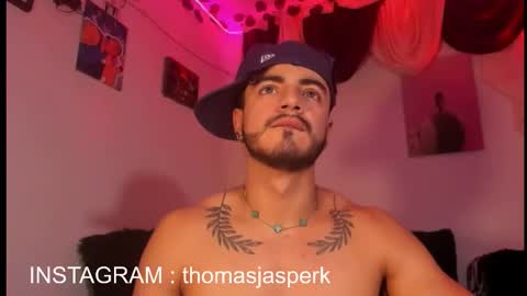 Snapshot of thomas_k7 chatting on 03/03/26, 12:06 Thomas online show from 03/03/26, 12:06