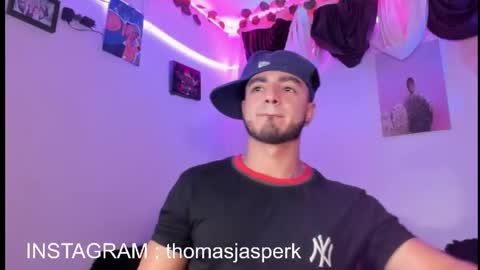Snapshot of thomas_k7 chatting on 05/06/26, 03:35 Thomas online show from 05/06/26, 03:35